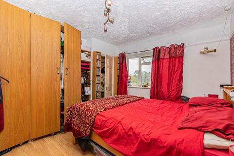 11 Ridding Lane, Greenford, UB6 0JX