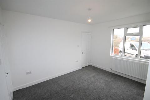 3 bedroom house to rent, Overwoods Road, Hockley, Tamworth, B77 5LZ