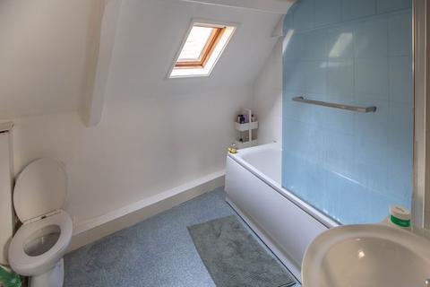 1 bedroom end of terrace house to rent, Oxford Street, Malmesbury, SN16