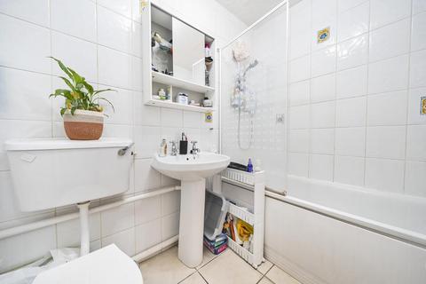 1 bedroom flat for sale, Selhurst Road, South Norwood