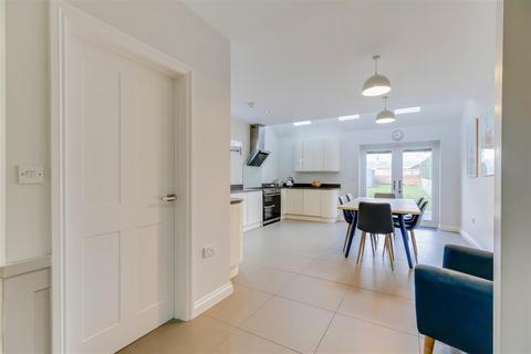 40 Athelstan Road, Cardiff, CF14 2EP