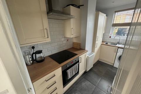 2 bedroom terraced house for sale, Crooke Lane, Wilsden BD15