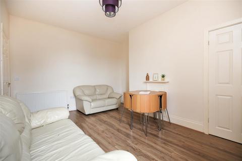 2 bedroom flat to rent, Commercial Road, Newcastle Upon Tyne NE6