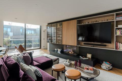 4 bedroom penthouse for sale, Wood Crescent, London