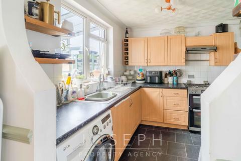 2 bedroom semi-detached house for sale, Thompson Road, Ipswich, IP1