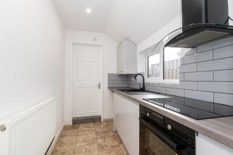 3 bedroom terraced house for sale, Hurcott Road, Kidderminster