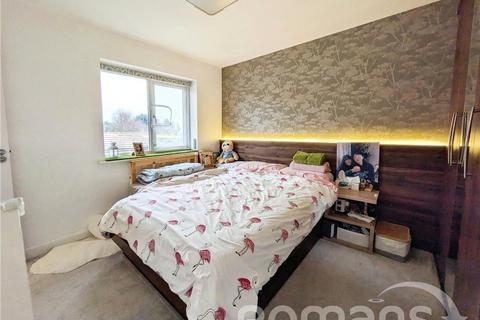 12 Fullbrook Avenue, Spencers Wood, Reading, RG7 1FF