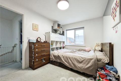 12 Fullbrook Avenue, Spencers Wood, Reading, RG7 1FF