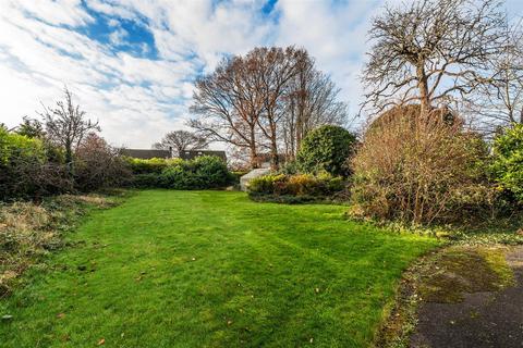 3 bedroom detached house for sale, EASTWICK DRIVE, BOOKHAM. KT23