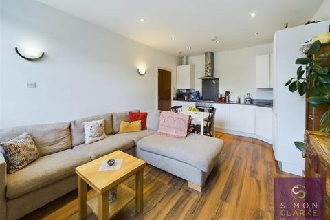 1 bedroom flat to rent, High Road, Whetstone N20