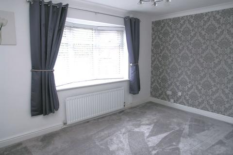 3 bedroom terraced house for sale, Bassnage Road, Halesowen B63