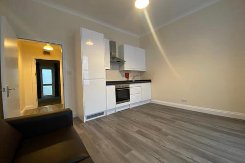 1 bedroom flat to rent, Cooper Road, London NW10