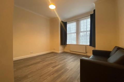 1 bedroom flat to rent, Cooper Road, London NW10