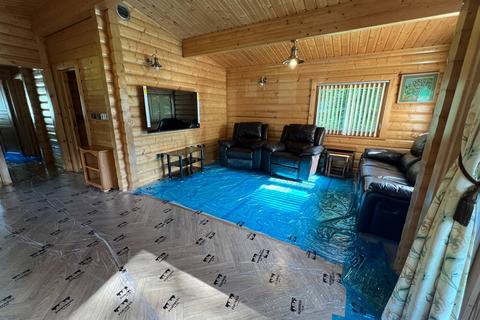 3 bedroom lodge for sale, Cenarth Newcastle Emlyn