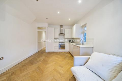 2 bedroom apartment to rent, Valetta Road London W3