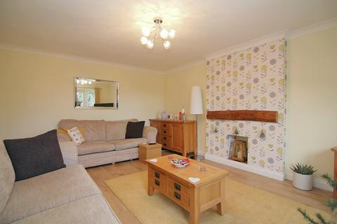 4 bedroom detached house for sale, Hazelhurst Court, Pudsey