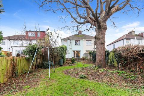 3 bedroom semi-detached house for sale, Osbourne Avenue, Kings Langley, WD4