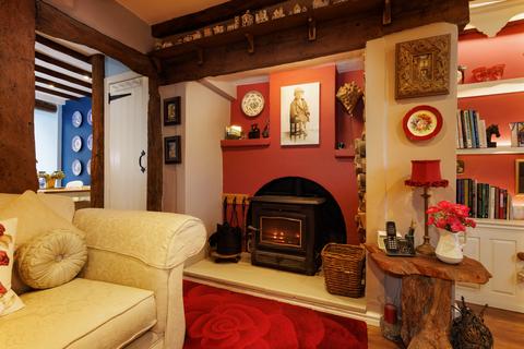 Vine Cottage The Green, Claverdon, Warwick, CV35 8LL