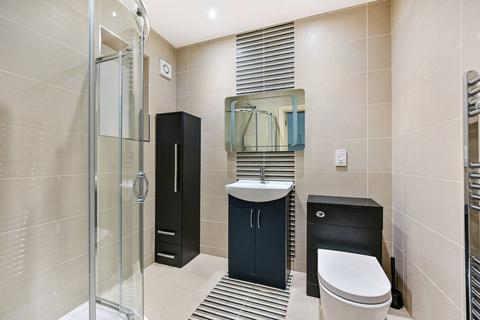76 Green Lane, Worcester Park, KT4 8AR