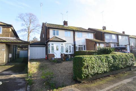 3 bedroom house for sale, Shelley Drive, Bletchley, Milton Keynes