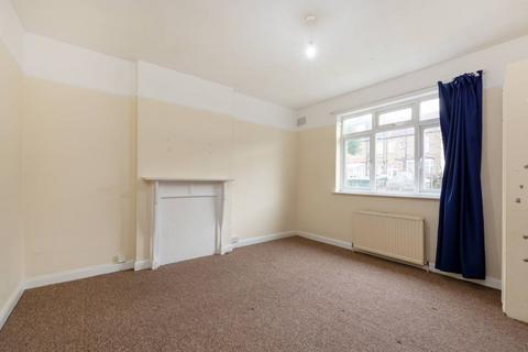 3 bedroom terraced house to rent, Southcroft Road, Furzedown, London, SW16