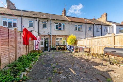 3 bedroom terraced house to rent, Southcroft Road, Furzedown, London, SW16