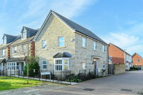 3 Dilton Close, Trowbridge, BA14 0FS