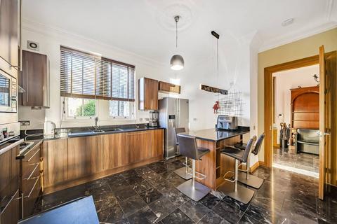 3 bedroom flat for sale, Quex Road, West Hampstead, London, NW6