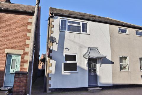 2 bedroom terraced house to rent, Deans Street, Oakham LE15