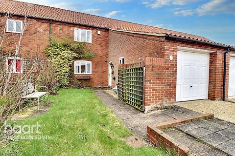 3 bedroom barn conversion for sale, Abbeyfields, Great Massingham