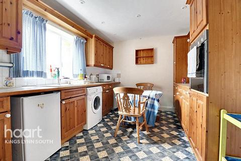 undefined, Abbeyfields, Great Massingham