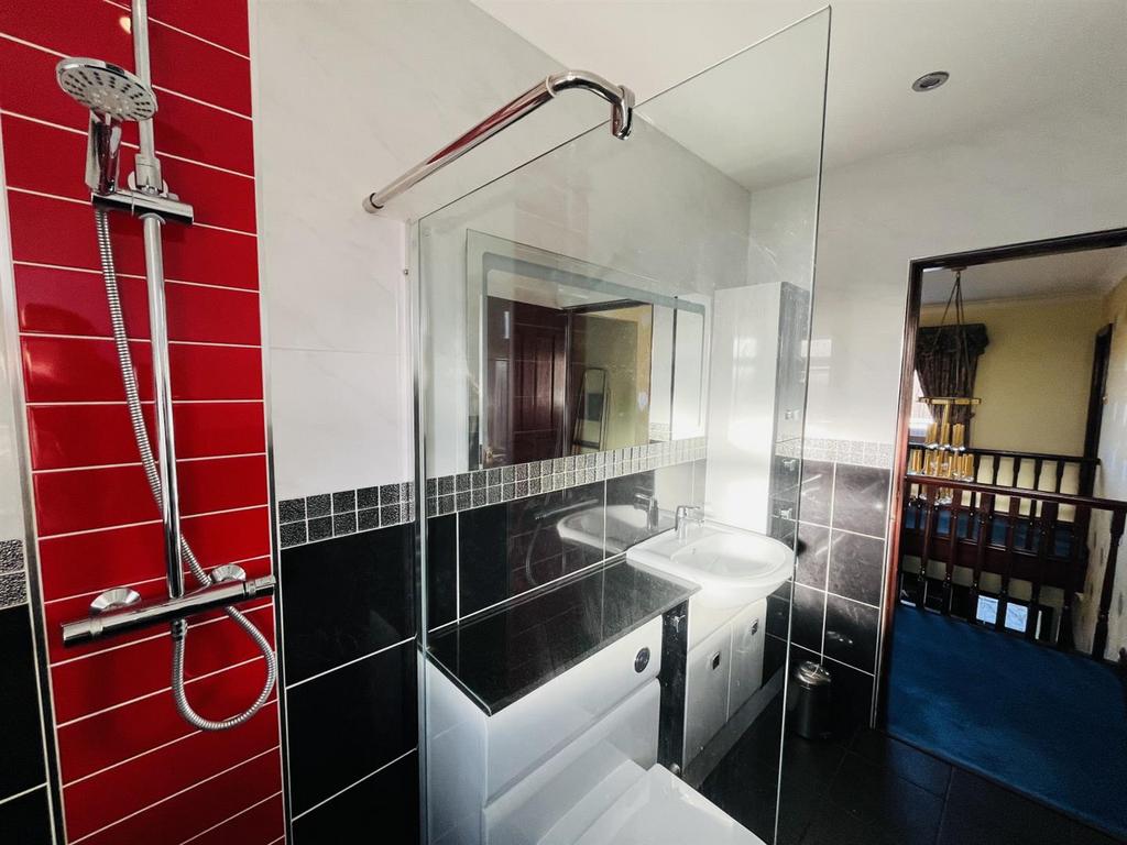 21 Oak Avenue, Withernsea, HU19 2 PE