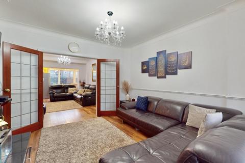 5 bedroom end of terrace house for sale, Primrose Avenue, Chadwell Heath, RM6