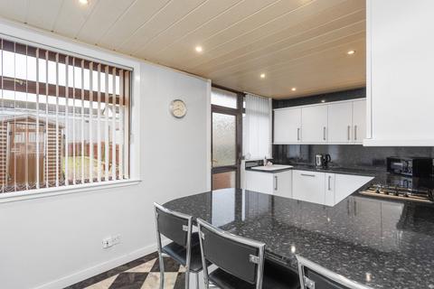 90 Beechwood Road, Blackburn, Bathgate, EH47 7NJ