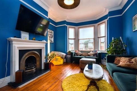 120 Balne Lane, Wakefield, WF2 0DL