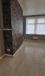 1 bedroom terraced house to rent, East Avenue, Keighley BD21