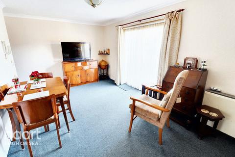 1 bedroom flat for sale, Chalkwell Park Drive, Leigh-On-Sea