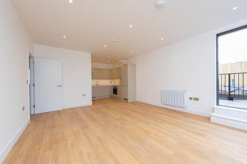 2 bedroom apartment to rent, Farnborough Road, Farnborough, GU14