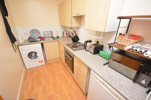 2 bedroom apartment to rent, Durrant Court, Brook Street, CM1