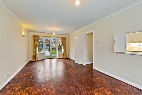 3 bedroom apartment to rent, Kew Gardens Road, Kew, Richmond, Surrey, TW9