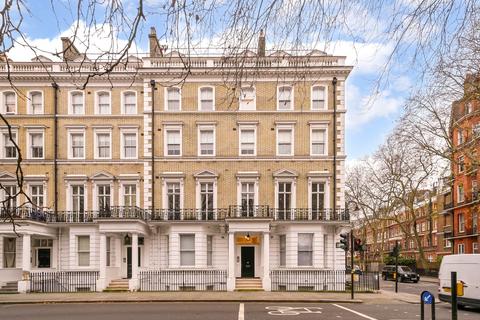 3 bedroom flat to rent, Cranley Gardens, London, SW7