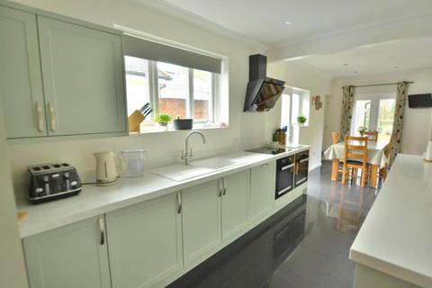 4 bedroom detached house for sale, Ivy Road, Wimborne, BH21 1RT