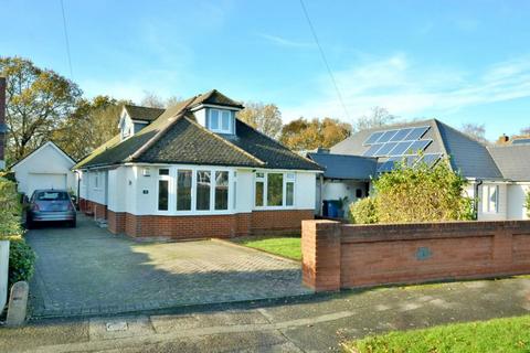 5 bedroom chalet for sale, Ivy Road, Wimborne, Dorset, BH21 1RT