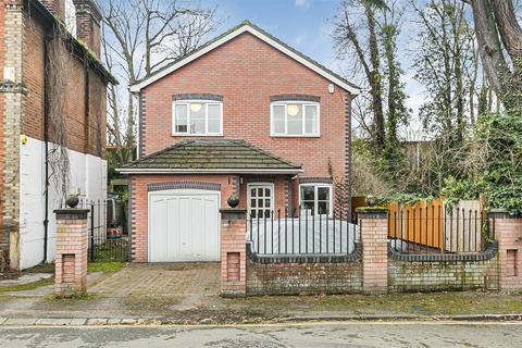 13a Brunswick Hill, Reading, RG1 7YT