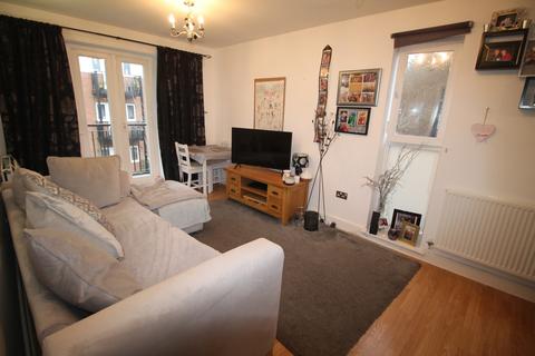 2 bedroom flat to rent, Ham Court, 2 Thomas Drive, Gidea Park, RM2