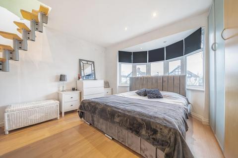 13 Cherry Tree Walk, West Wickham, BR4 9EE