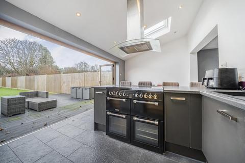 13 Cherry Tree Walk, West Wickham, BR4 9EE