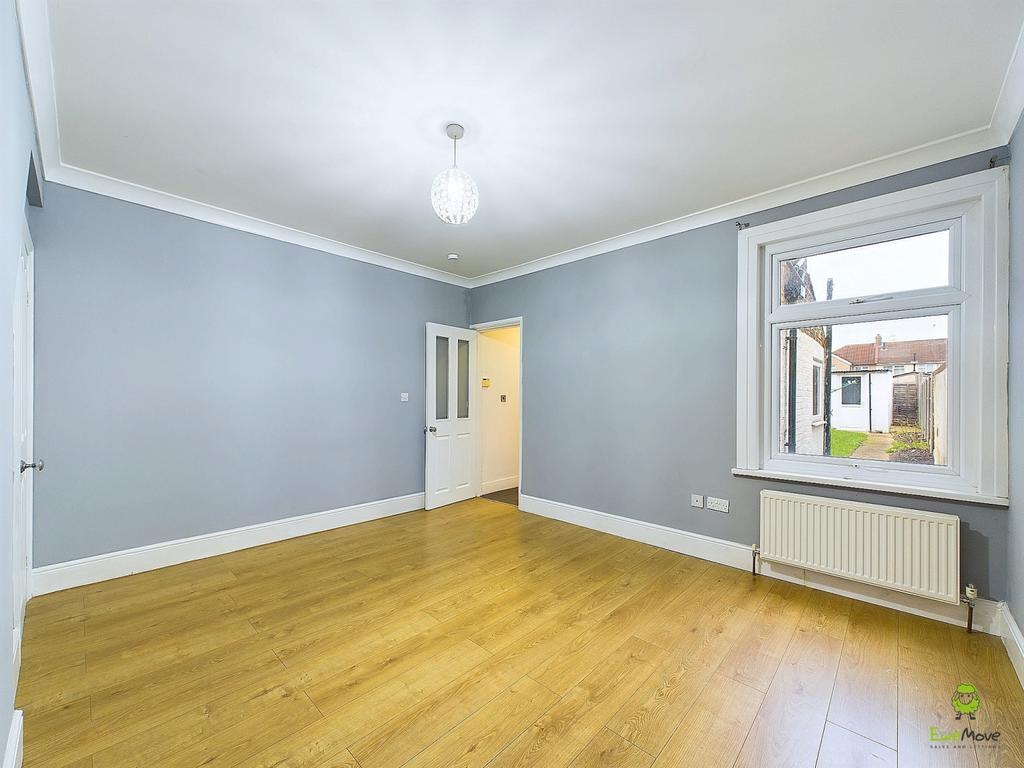 Presented by Clinton at Ewe Move Bexleyheath and Da