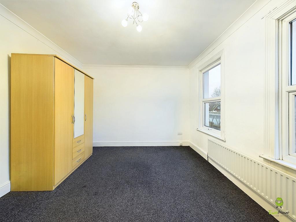 Presented by Clinton at Ewe Move Bexleyheath and Da