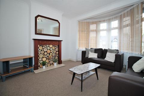 1 bedroom flat to rent, Braemar Avenue, London NW10